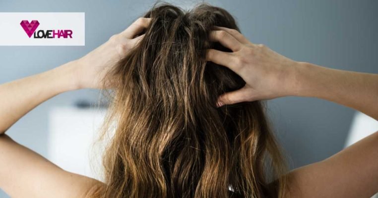 Πώς να Αντιμετωπίσετε τα Ξηρά, Αφυδατωμένα και «Άγρια» Μαλλιά